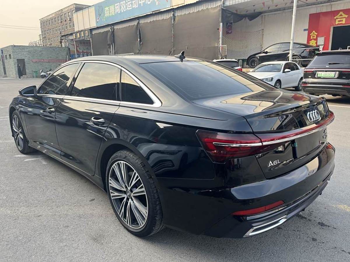 奧迪 奧迪A6L  2019款 45 TFSI quattro 臻選動(dòng)感型圖片