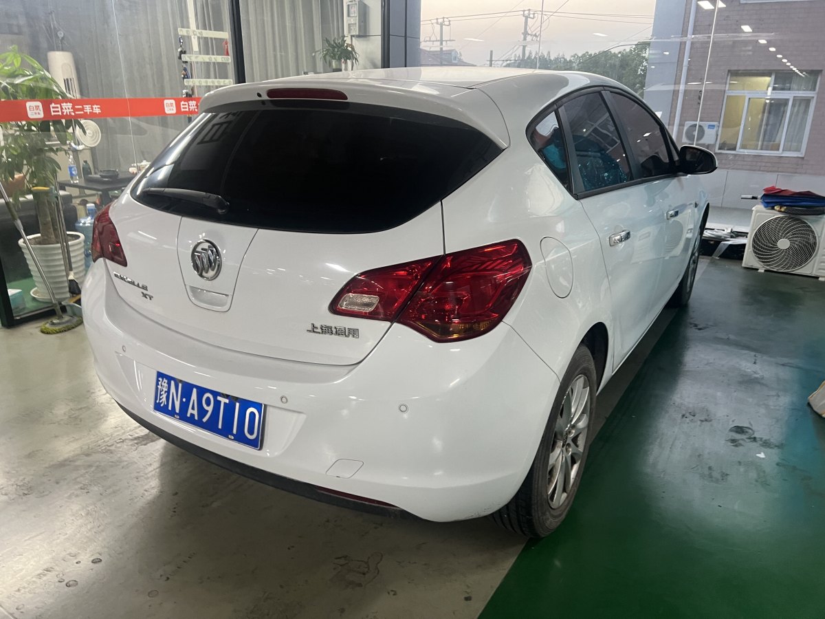 別克 英朗  2014款 XT 1.6L 手動進取版圖片