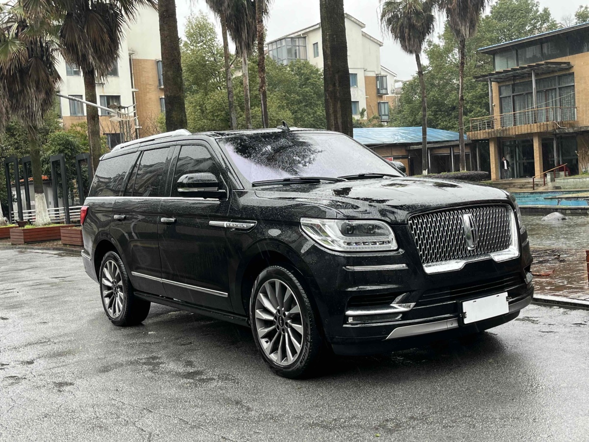 林肯 領(lǐng)航員  2019款 3.5T 尊耀版 國(guó)VI圖片