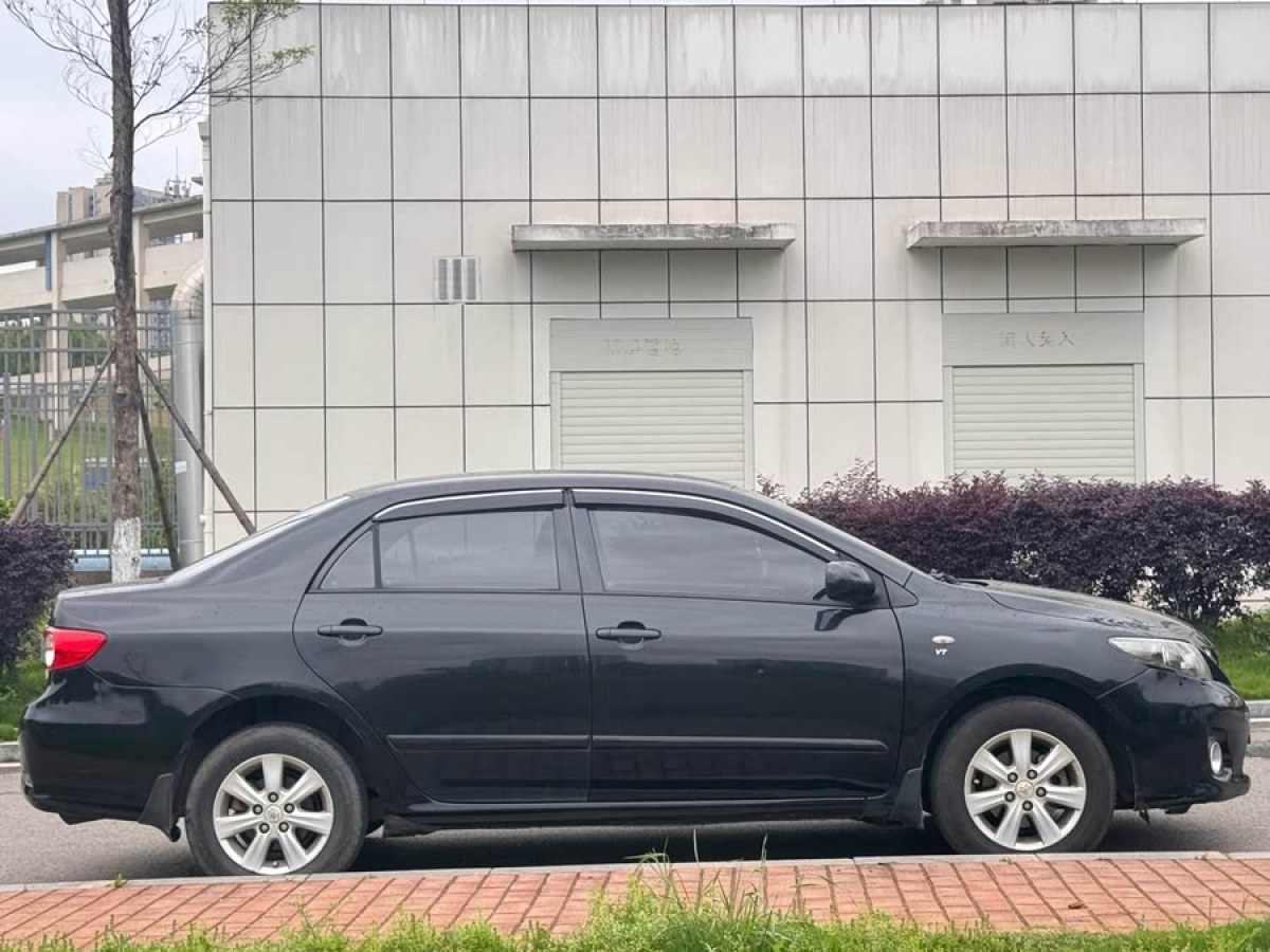 豐田 卡羅拉  2013款 特裝版 1.6L 自動(dòng)至酷型GL圖片