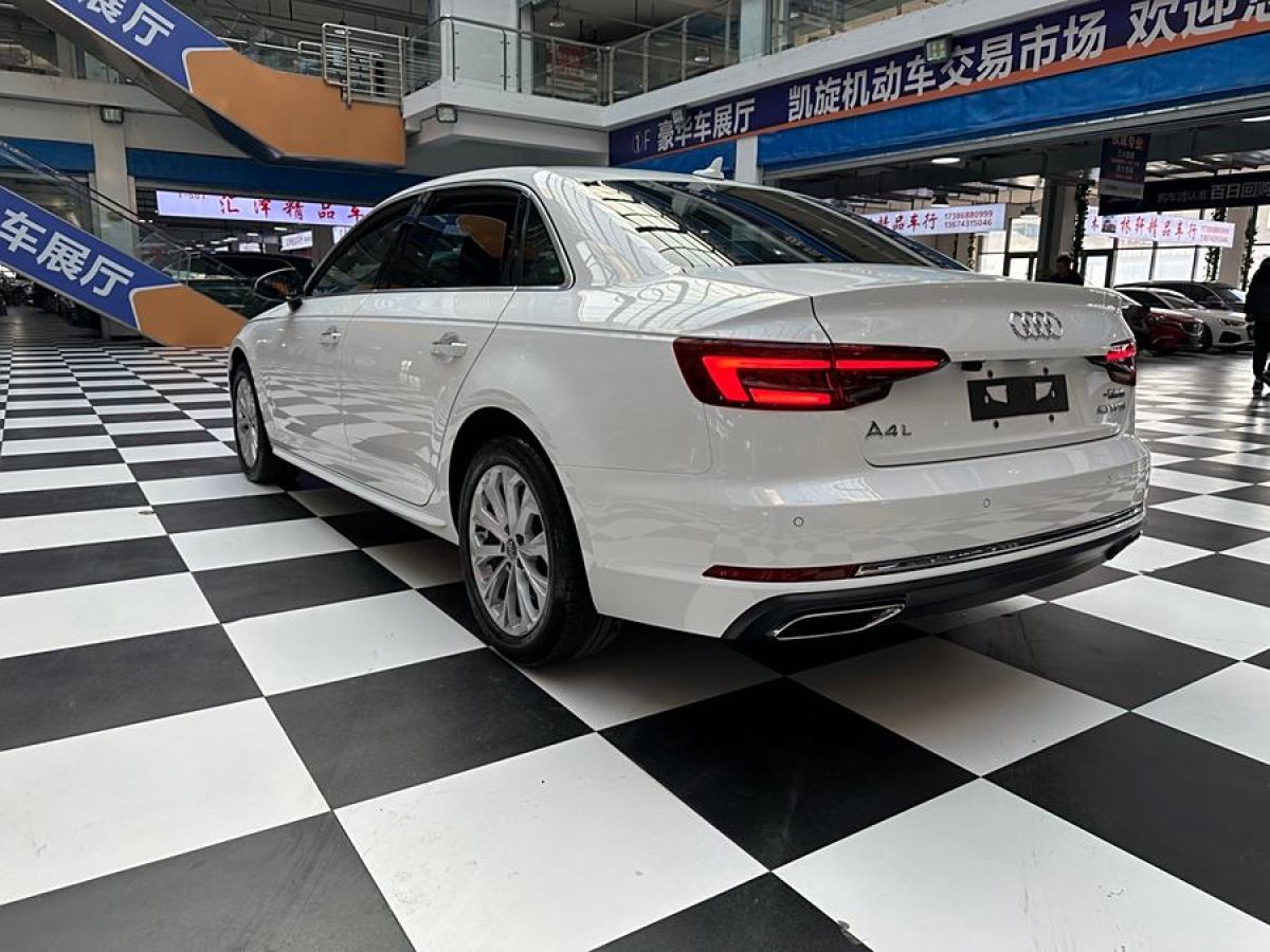 奧迪 奧迪A4L  2019款 40 TFSI 進(jìn)取型 國V圖片