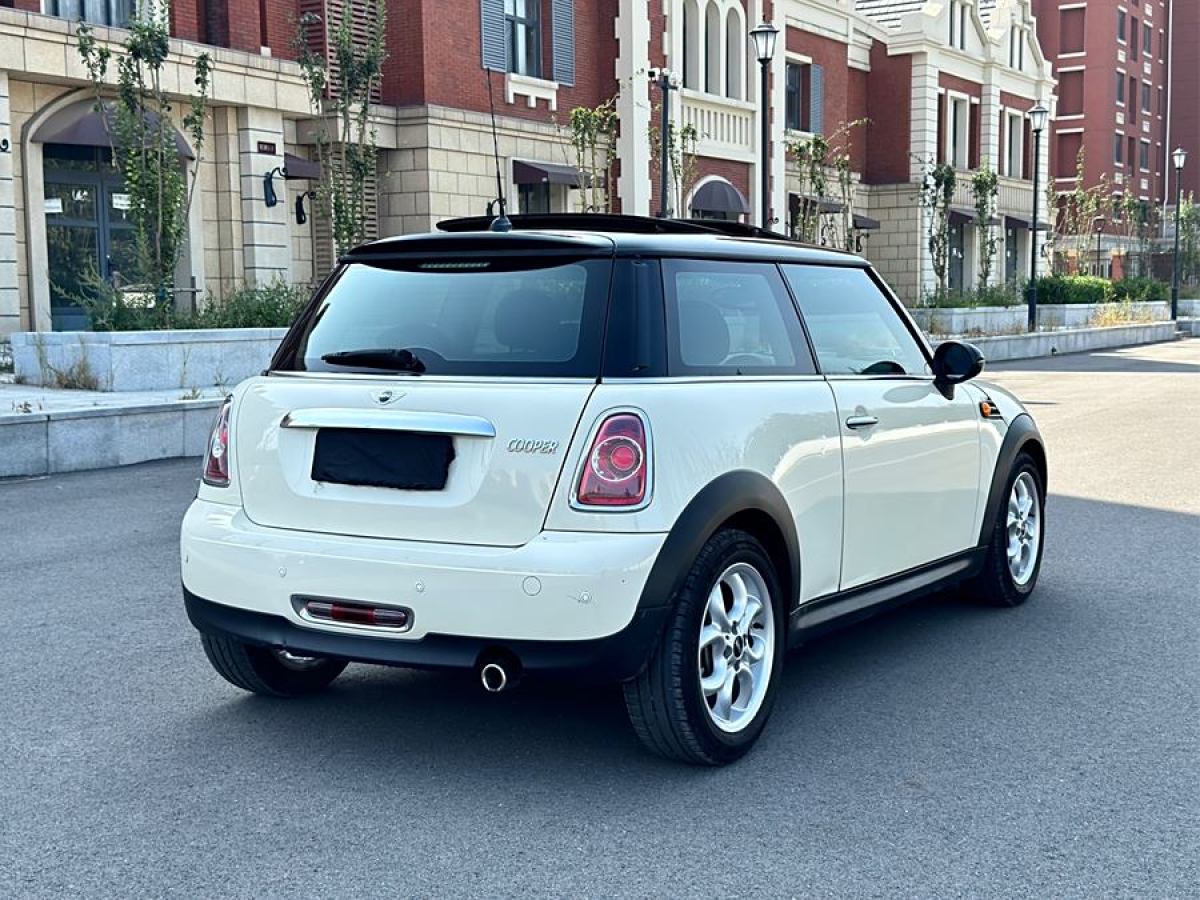 MINI COUNTRYMAN  2011款 1.6L COOPER Fun圖片