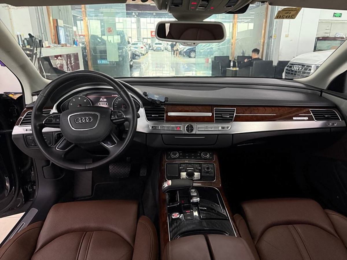 奧迪 奧迪A8  2012款 A8L 45 TFSI quattro豪華型圖片