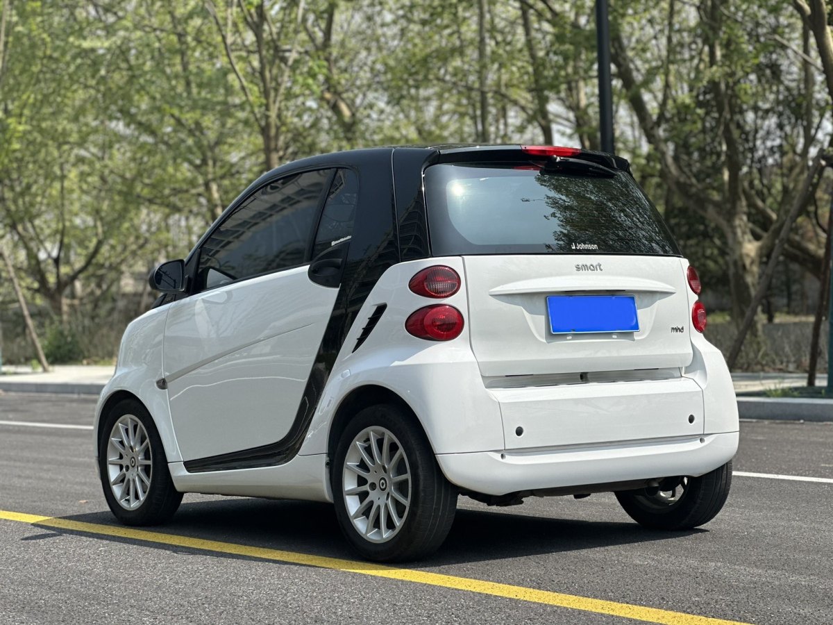 smart fortwo  2011款 1.0 MHD 硬頂激情版圖片