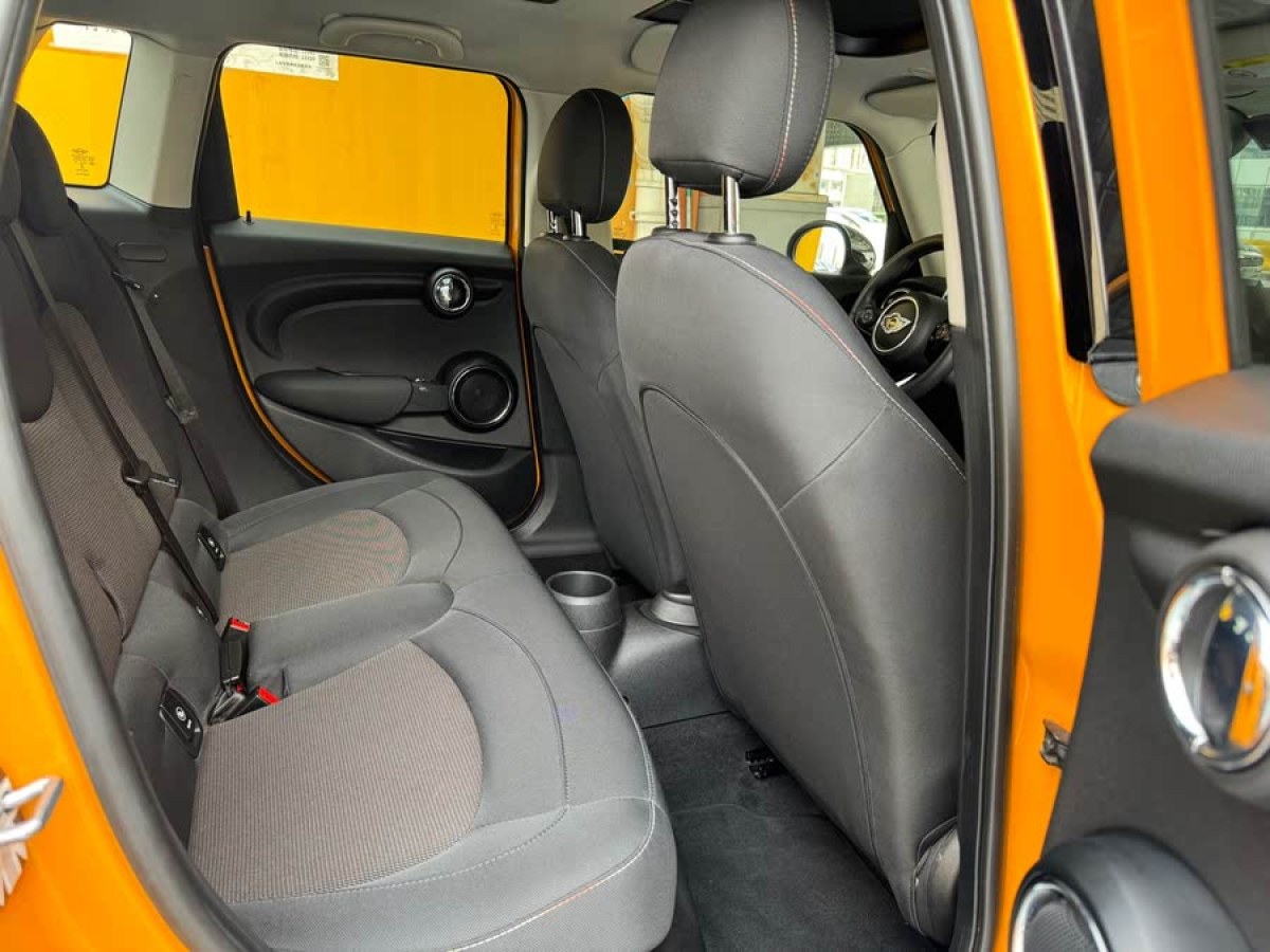 MINI MINI  2017款 1.5T COOPER 冰藍(lán)色限量版 五門版圖片
