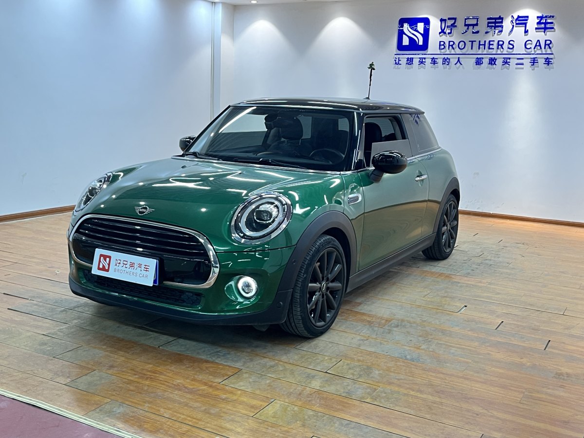 2020年10月MINI MINI  2019款 1.5T COOPER 藝術家