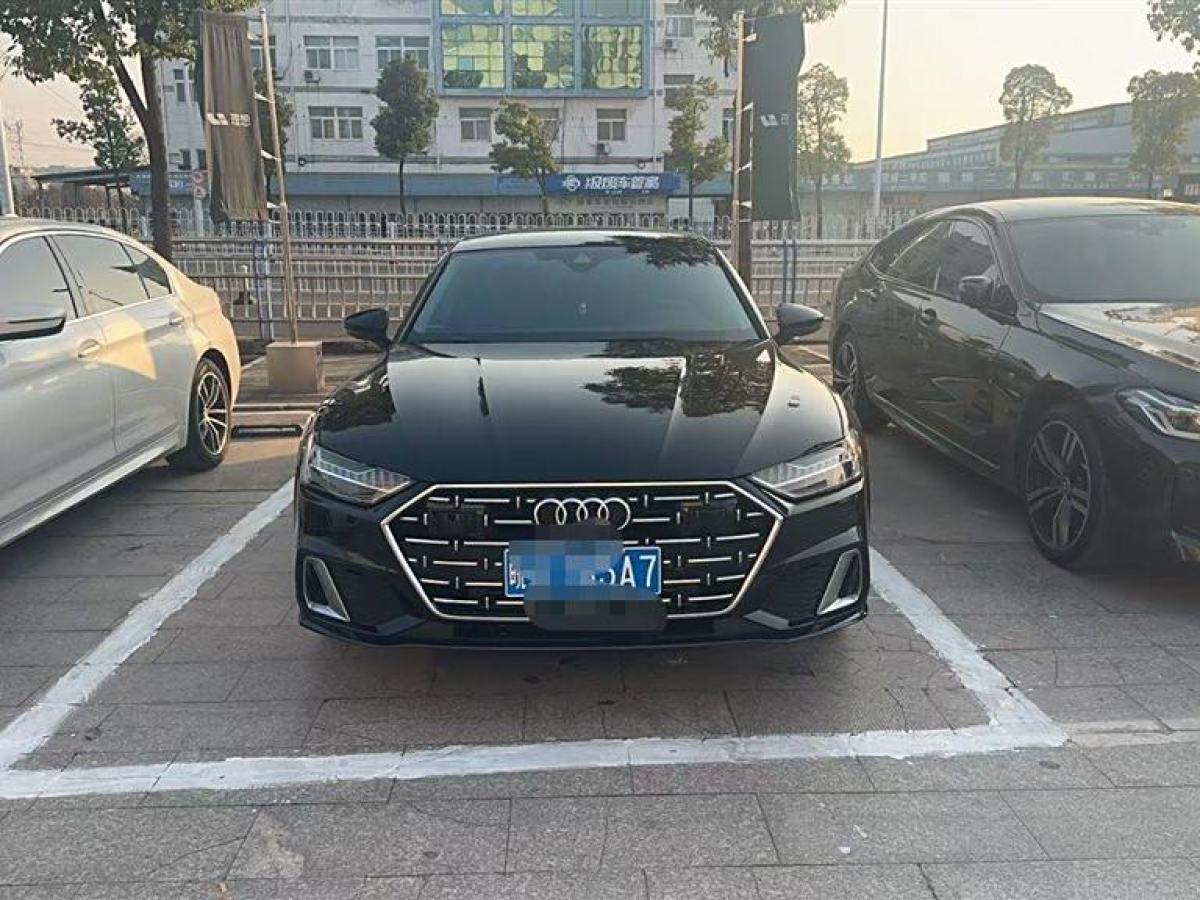 奧迪 奧迪A7L  2024款 45TFSI S-line 筑夢(mèng)型 流晶套裝圖片