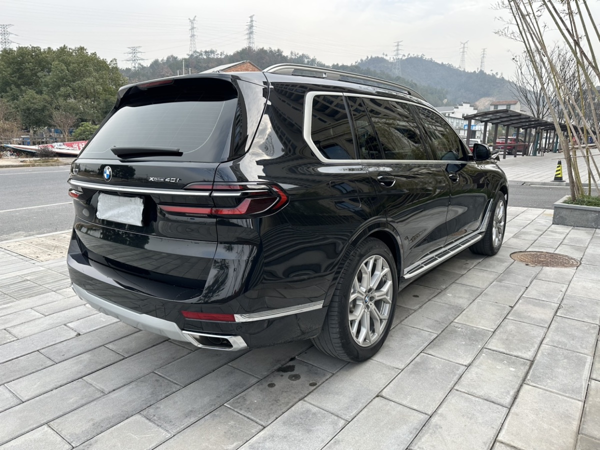 寶馬 寶馬X7  2023款 xDrive40i 領(lǐng)先型豪華套裝圖片