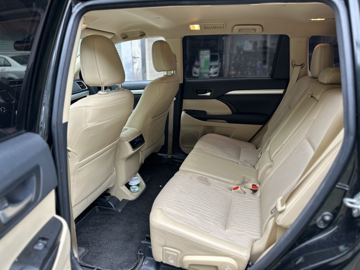 2019年1月豐田 漢蘭達  2018款 2.0T 兩驅(qū)精英版 7座 國VI