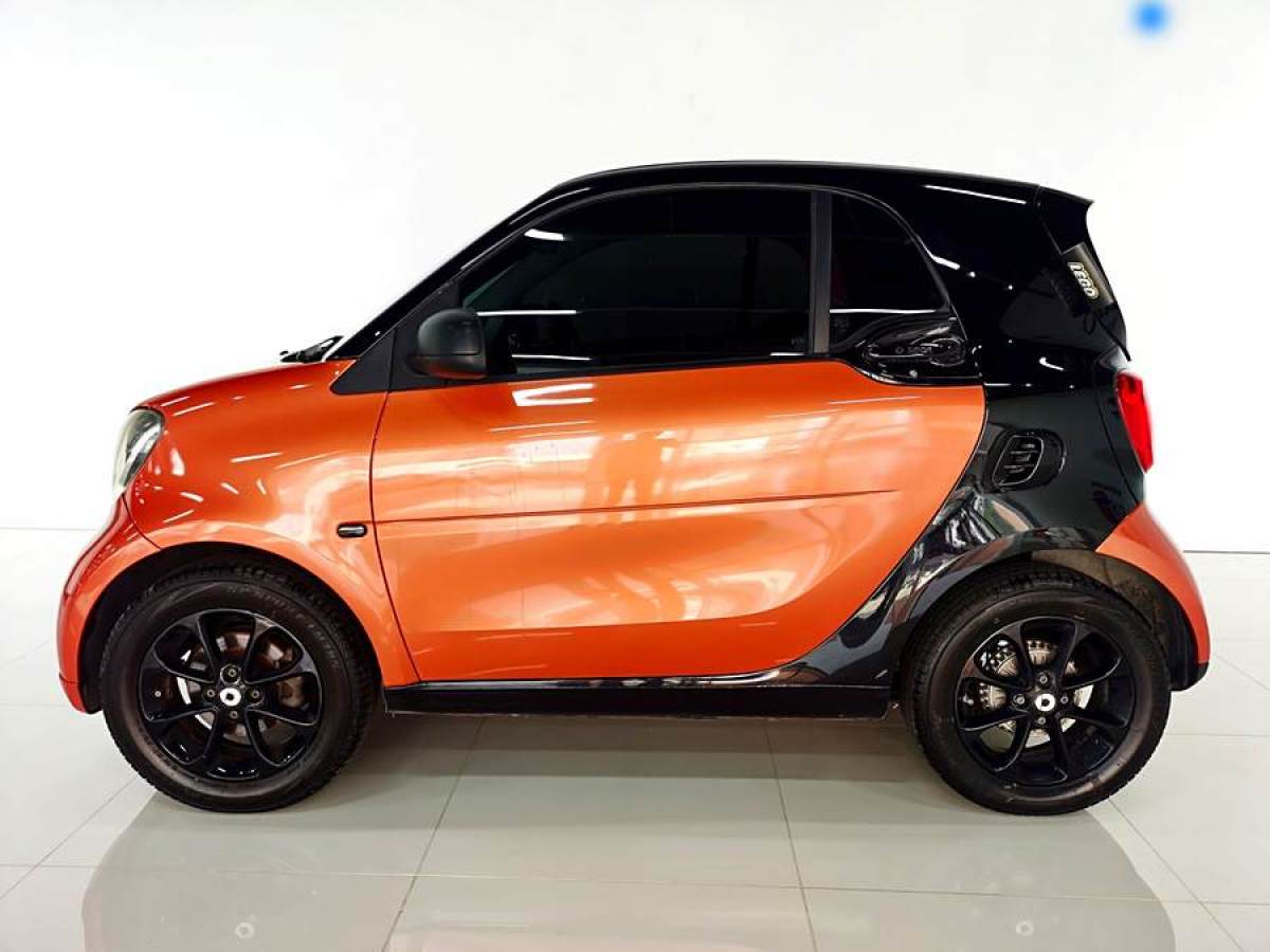 smart fortwo  2015款 1.0L 52千瓦硬頂靈動(dòng)版圖片