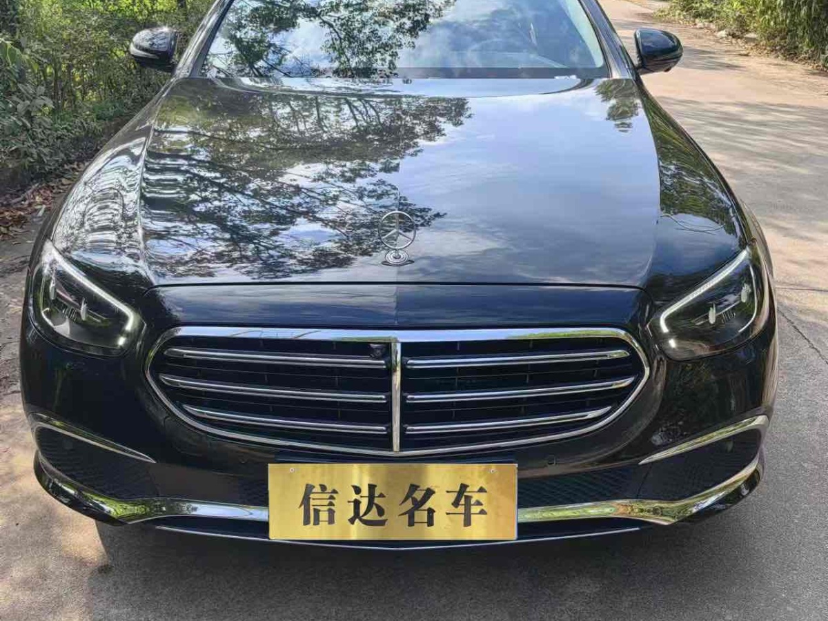 奔馳 奔馳E級(jí)新能源  2023款 E 350 e L 插電式混合動(dòng)力轎車圖片