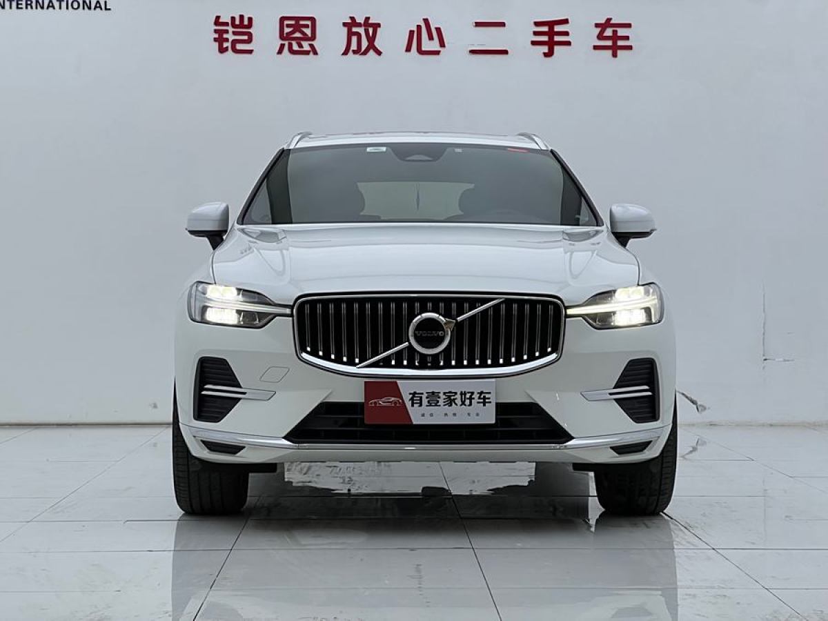 沃爾沃 XC60  2022款 B5 四驅(qū)智遠(yuǎn)豪華版圖片