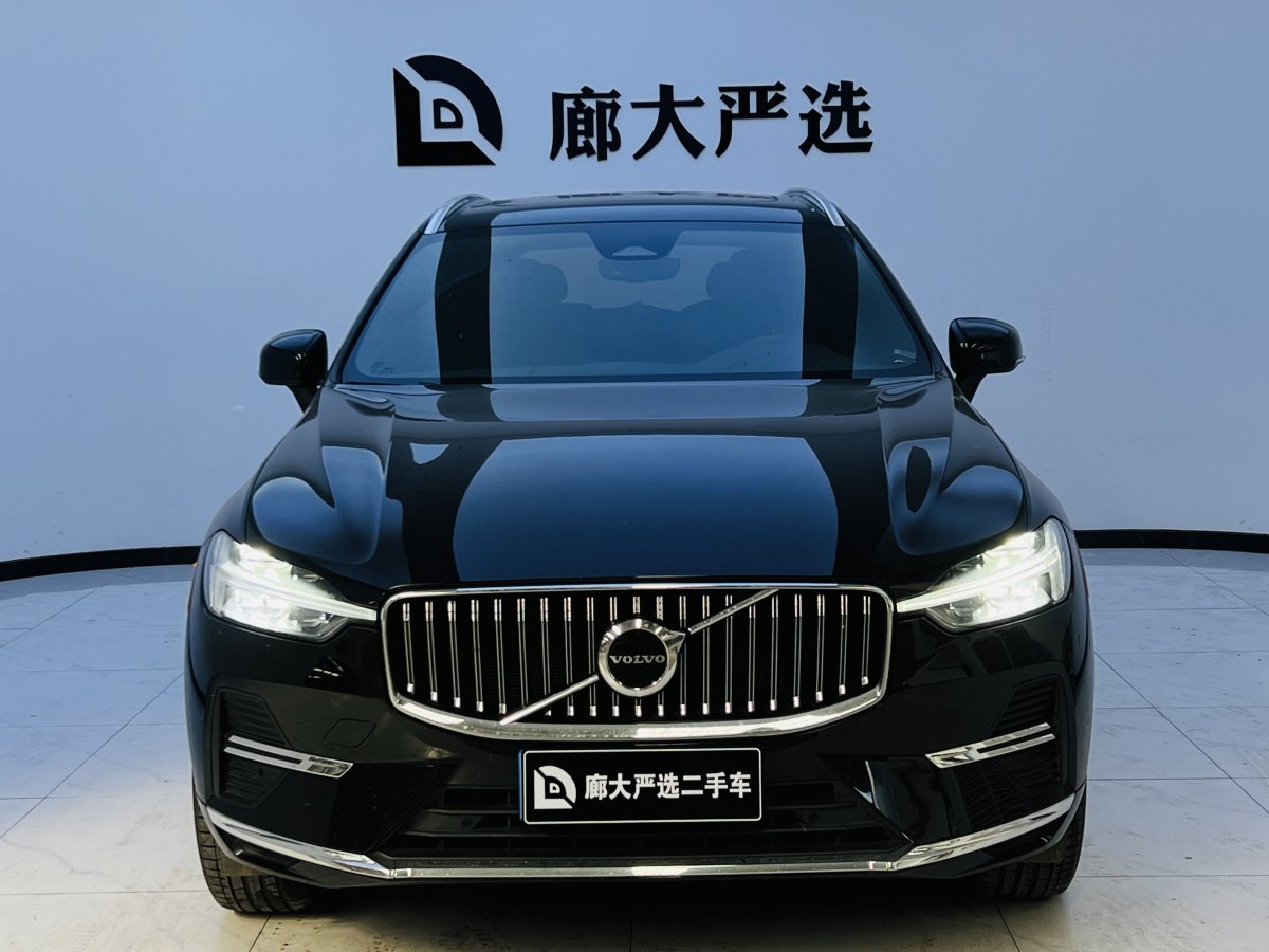 2022年10月沃爾沃 XC60  2023款 B5 四驅(qū)智遠豪華版