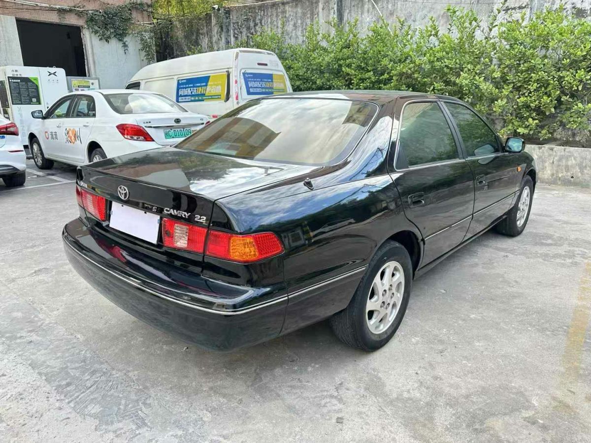 豐田 佳美  2000款 2.2L GL圖片