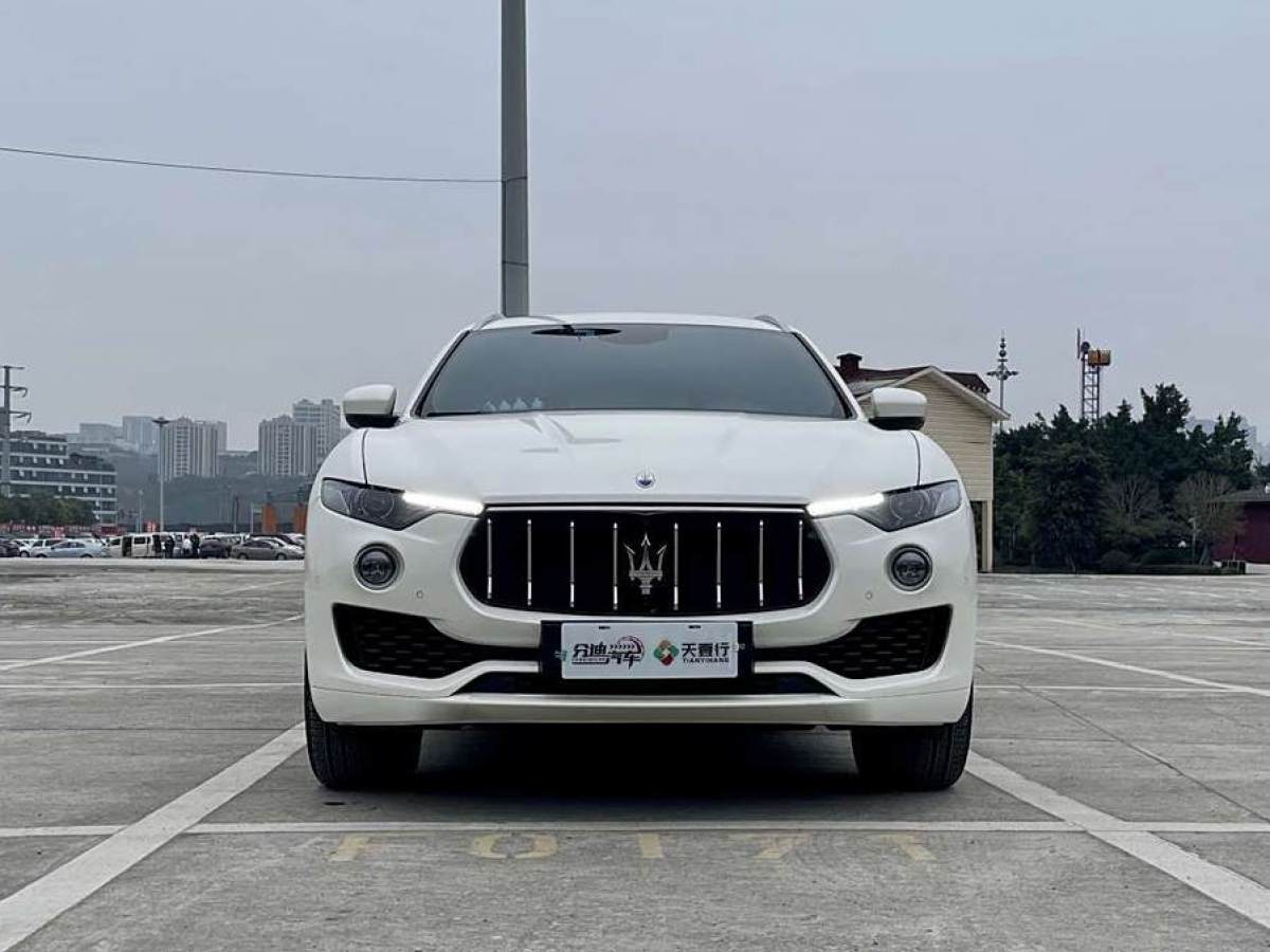 瑪莎拉蒂 Levante  2019款 3.0T 350Hp 標(biāo)準(zhǔn)版 國(guó)VI圖片