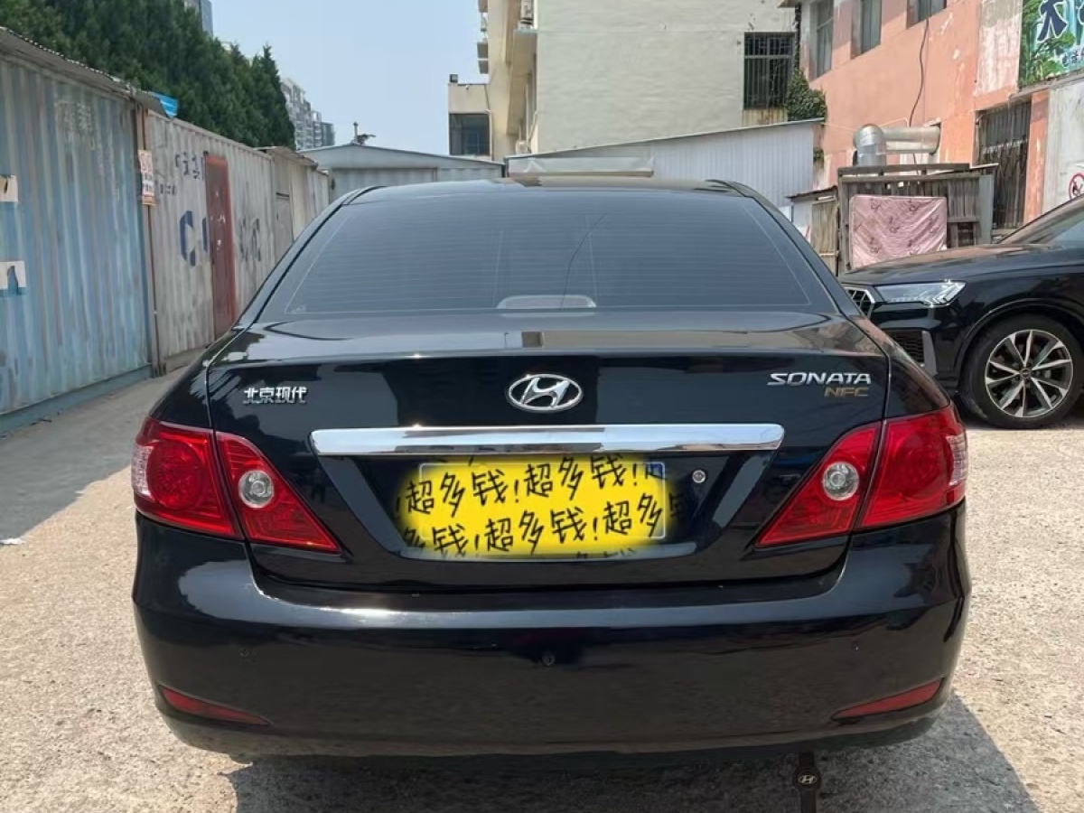 現(xiàn)代 領(lǐng)翔  2009款 2.0L AT DLX圖片
