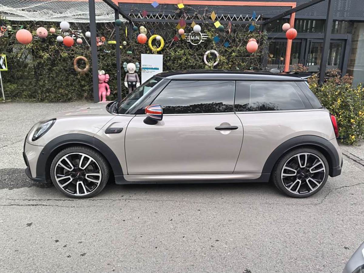 MINI MINI  2022款 2.0T COOPER S 賽車(chē)手圖片