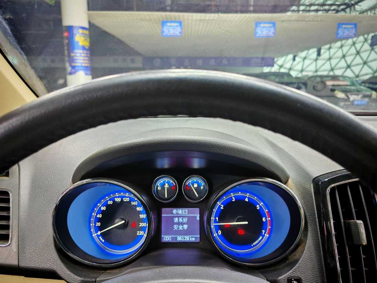 奇瑞 E3  2013款 1.5L 手動尊尚型圖片