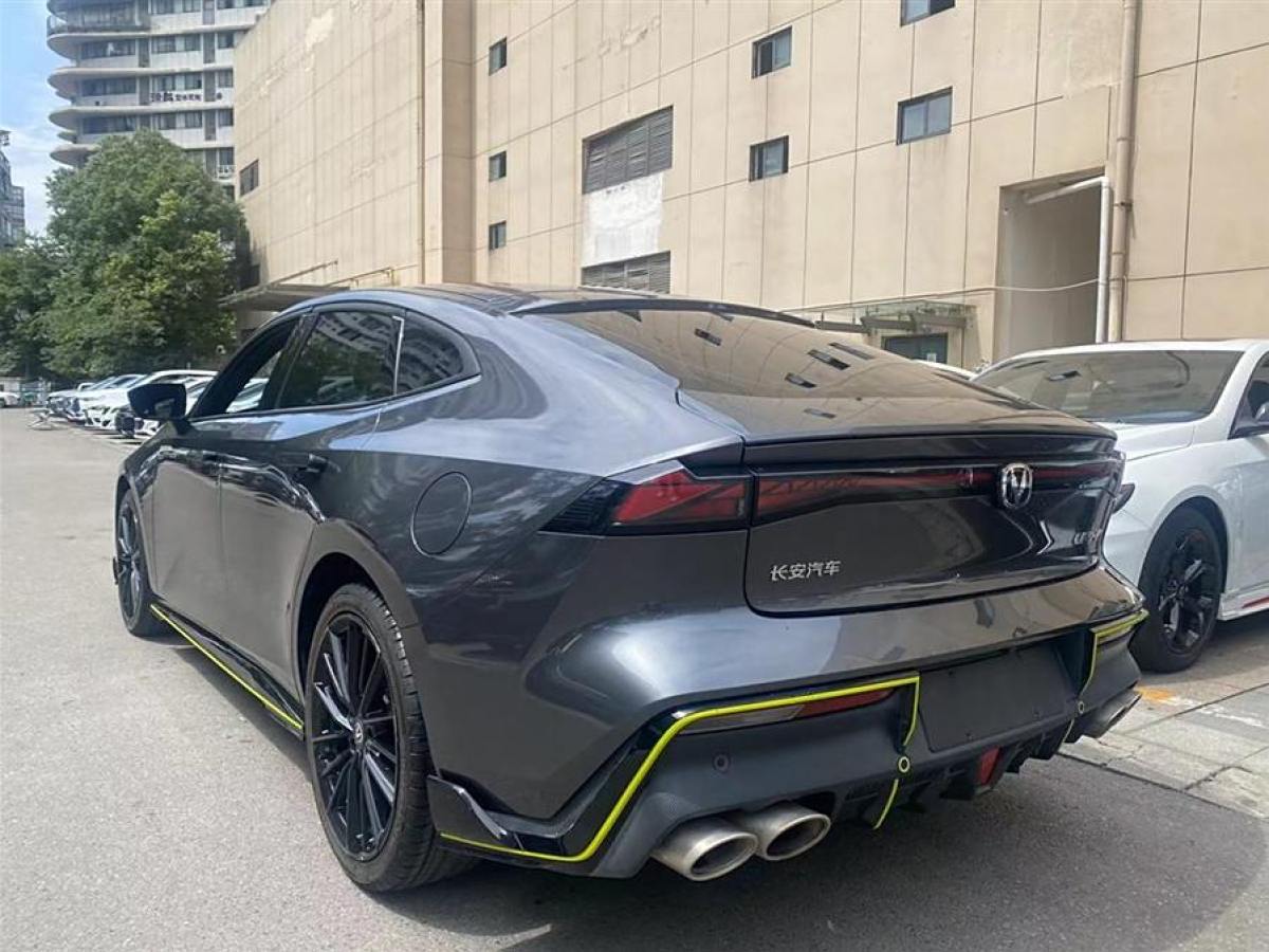 長(zhǎng)安 長(zhǎng)安UNI-V  2022款 1.5T 卓越型圖片