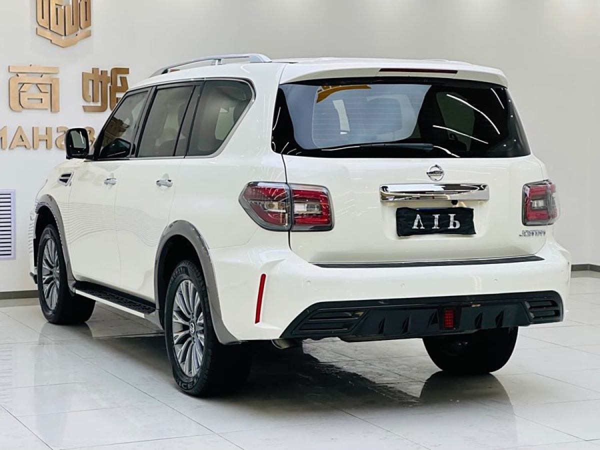 日產(chǎn) 途樂  2018款 4.0L 領英型圖片