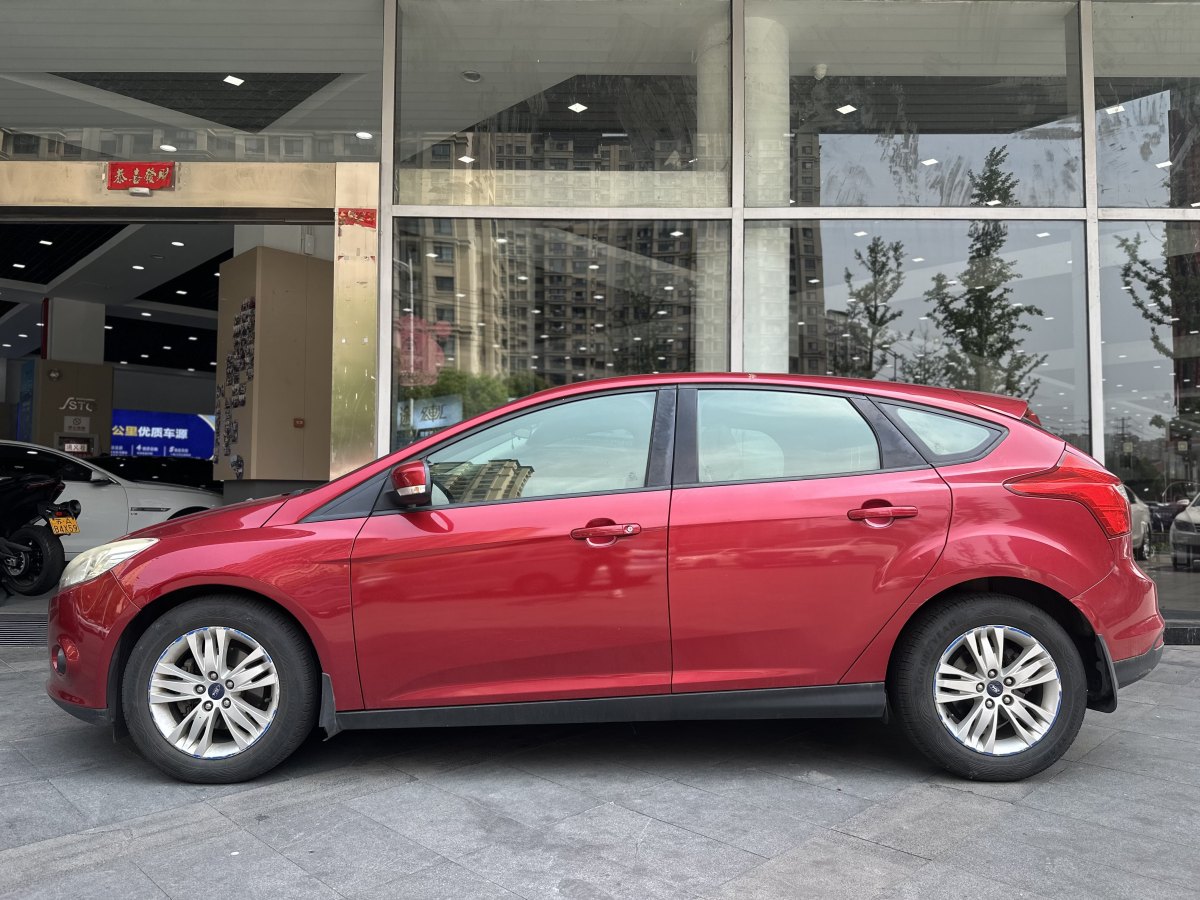 福特 ?？怂? 2012款 兩廂 1.6L 自動(dòng)舒適型圖片