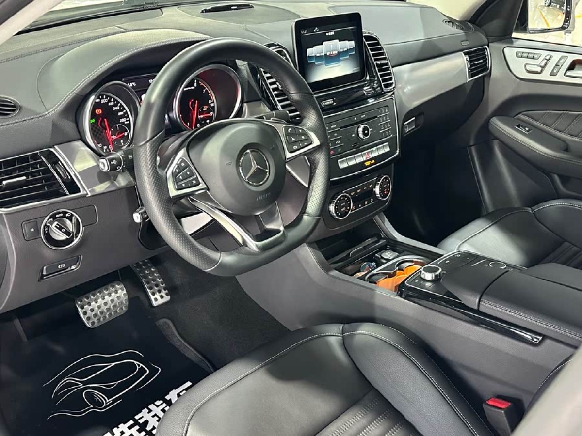 奔馳 奔馳GLE轎跑 AMG  2017款 AMG GLE 43 4MATIC 轎跑SUV圖片