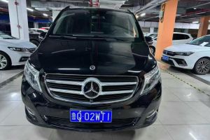 奔馳A級(jí) 奔馳  A 220 L 4MATIC 運(yùn)動(dòng)轎車