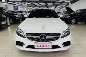 奔馳A級(jí) 奔馳 改款 A 180 L 運(yùn)動(dòng)轎車特殊配置