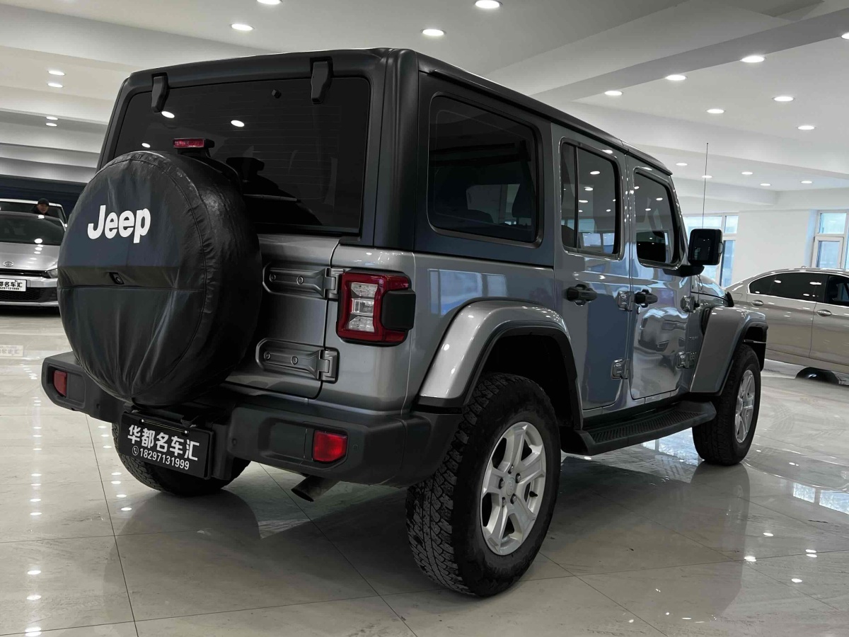 Jeep 牧馬人  2019款 2.0T Sahara 四門版 國VI圖片