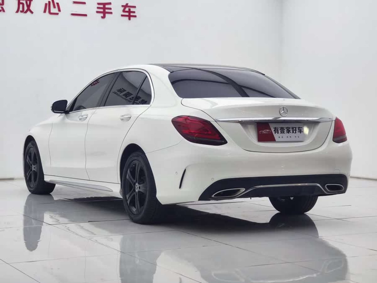 奔馳 奔馳C級(jí)  2019款 改款 C 260 L 運(yùn)動(dòng)版圖片