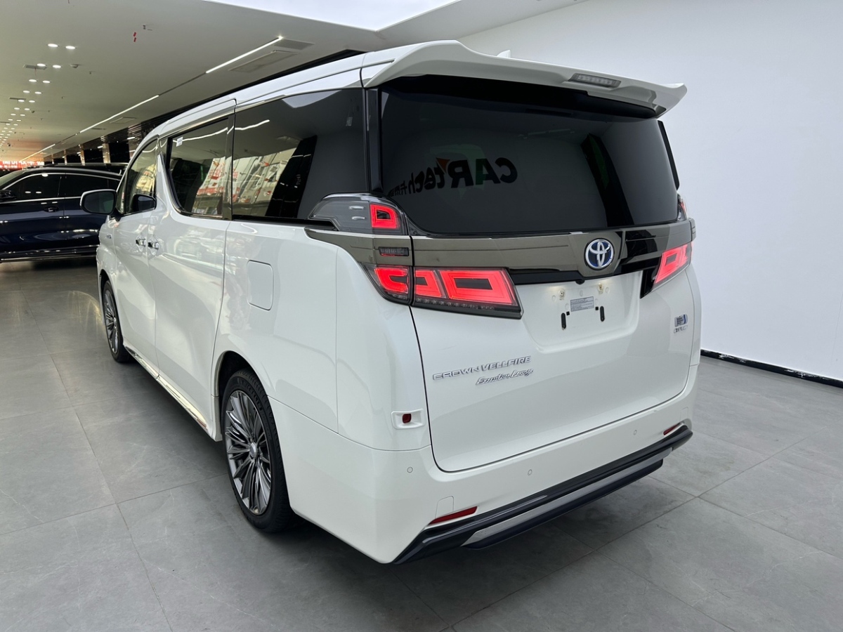 豐田 威爾法  2023款 皇冠 雙擎 2.5L HV至尊版圖片