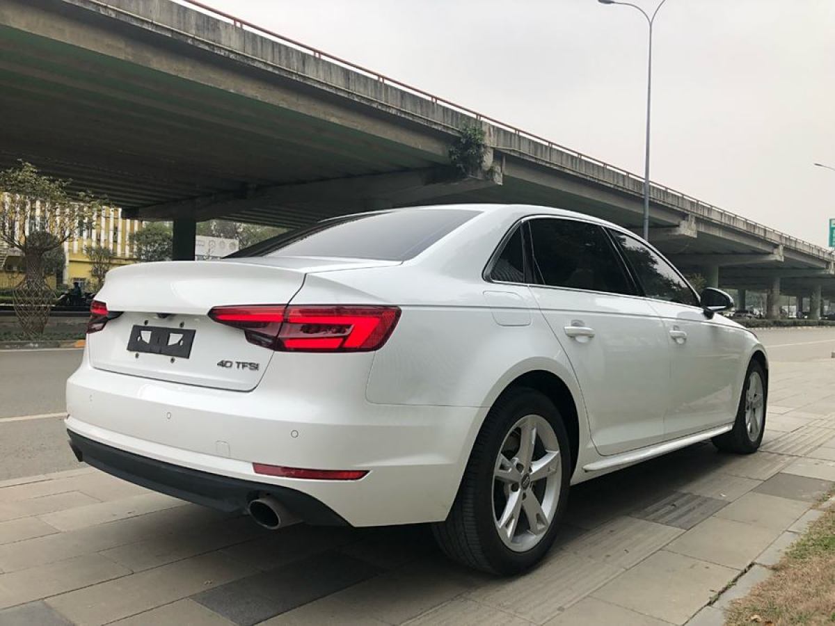 奧迪 奧迪A4L  2017款 40 TFSI 進取型圖片