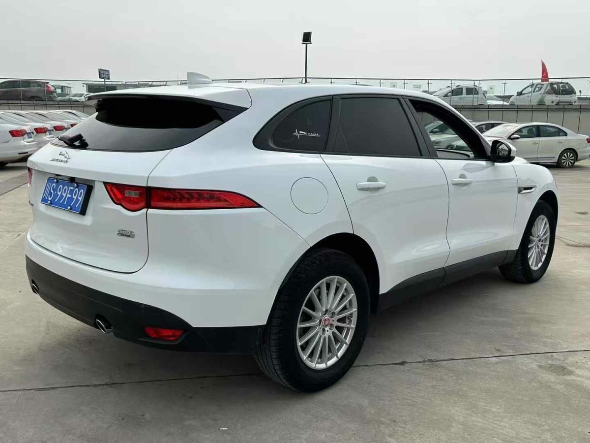 捷豹 XE  2018款 2.0T 200PS 兩驅(qū)R-Sport運動版圖片