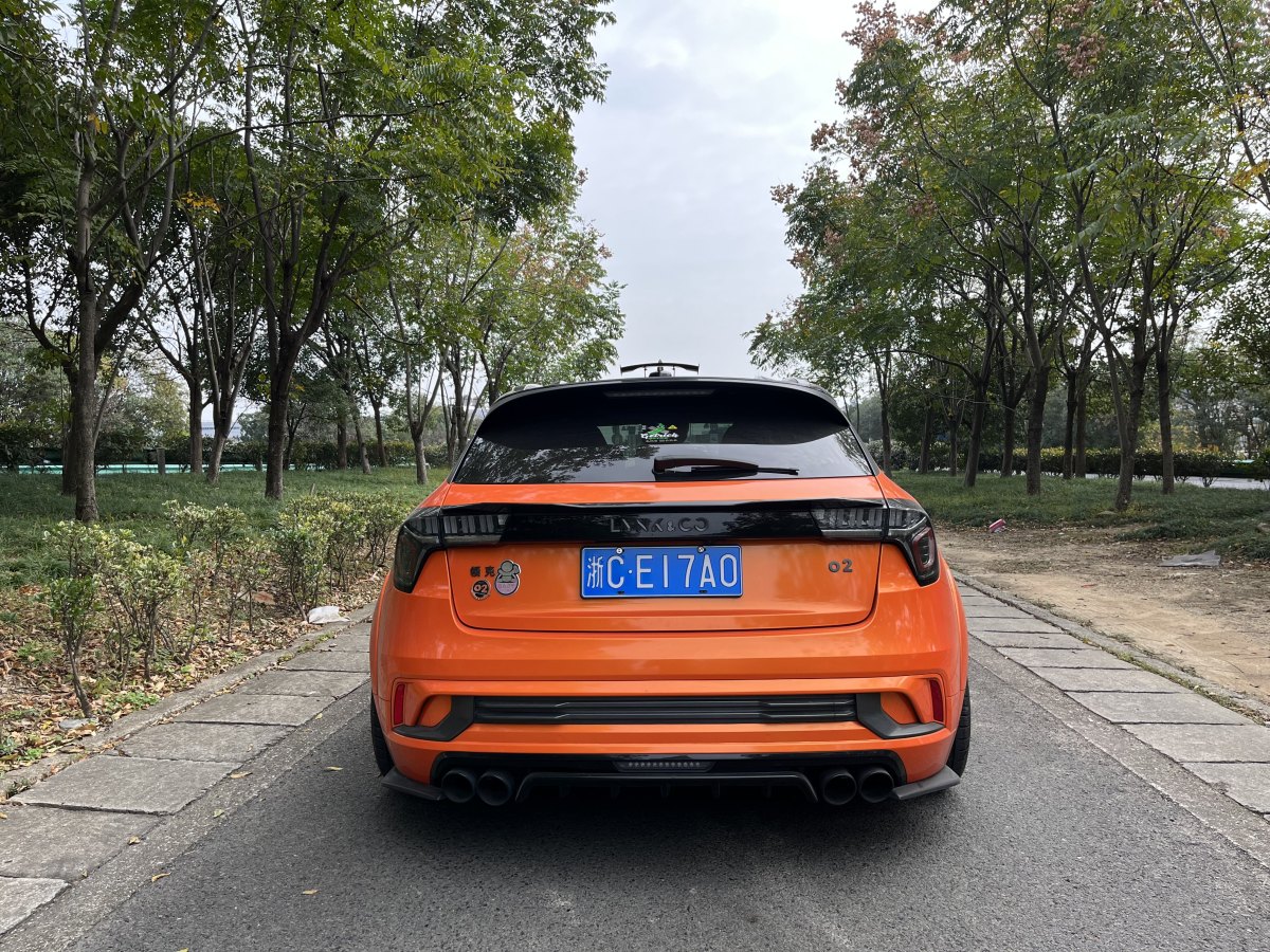 領(lǐng)克 領(lǐng)克02 Hatchback  2021款 2.0TD Halo 駕控套件版圖片