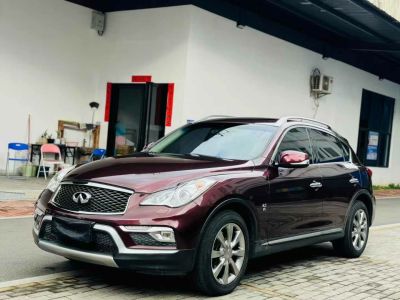 2017年2月 英菲尼迪 QX(進口) QX30 1.6T 時尚版 兩驅(qū)圖片