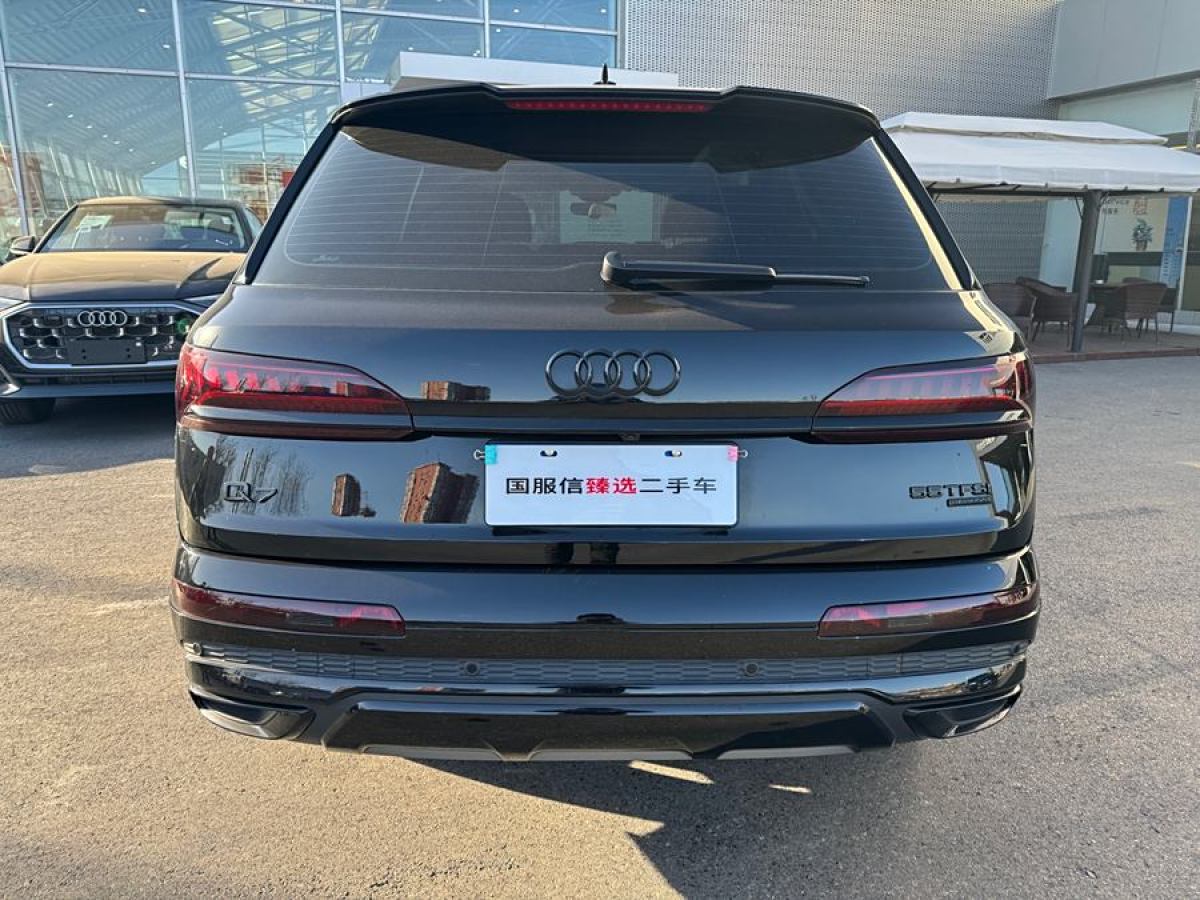 奧迪 奧迪Q7  2024款 55 TFSI quattro S line運(yùn)動(dòng)型圖片