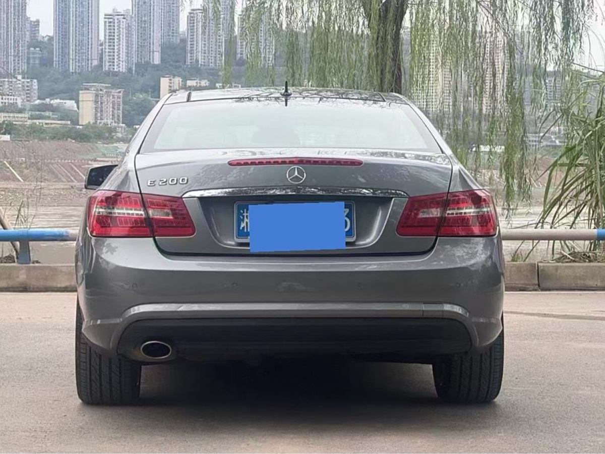 奔馳 奔馳E級  2012款 E 200 L CGI優(yōu)雅型圖片