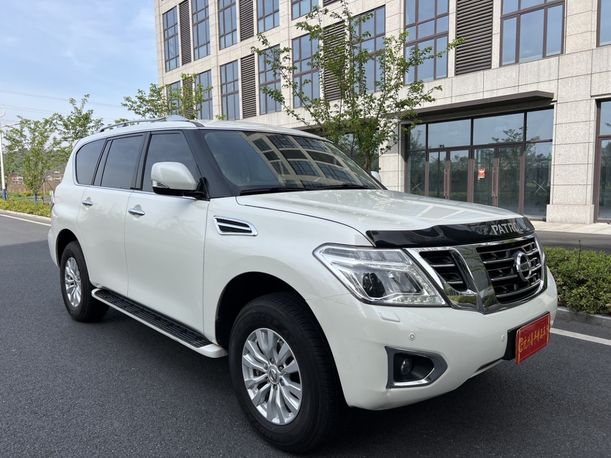 日產(chǎn) 途樂  2018款 4.0L 旗艦型圖片