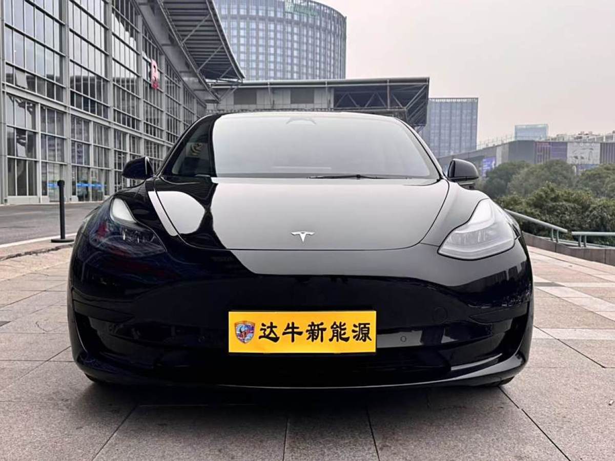 特斯拉 Model Y  2022款 改款 后輪驅(qū)動版圖片