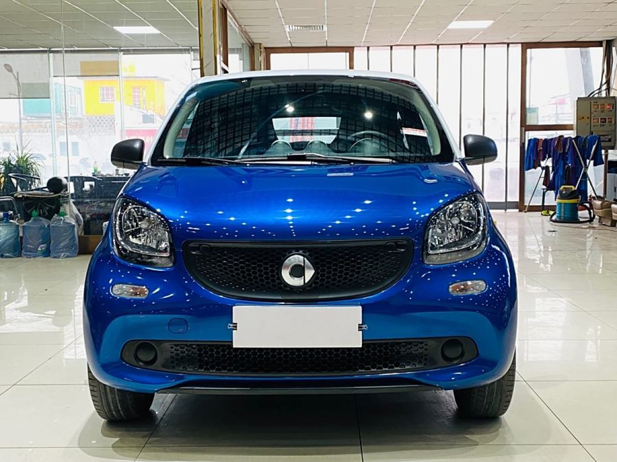 smart forfour  2018款 1.0L 52千瓦靈動版圖片