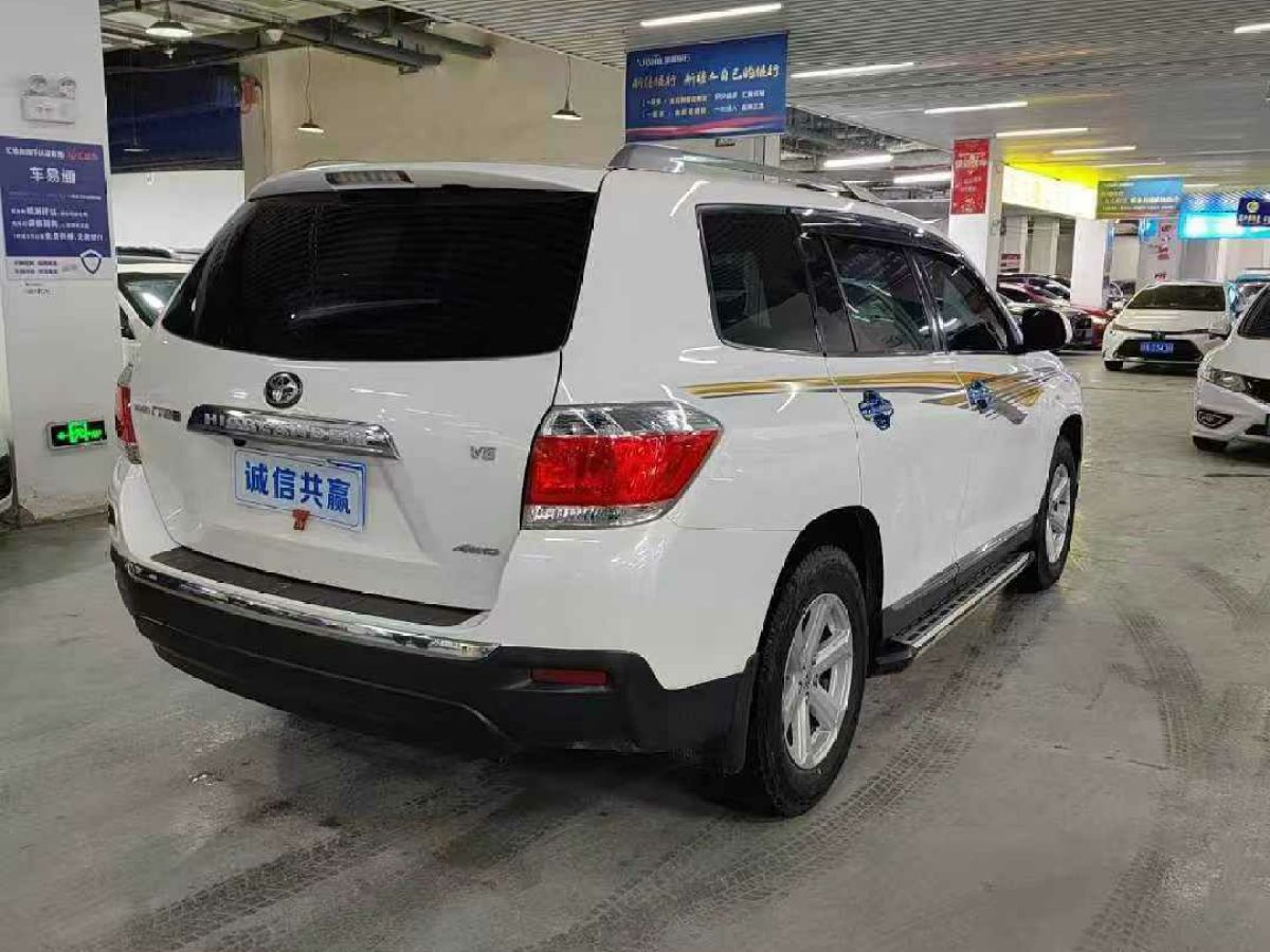 豐田 漢蘭達  2012款 2.7L 兩驅(qū)7座豪華版圖片