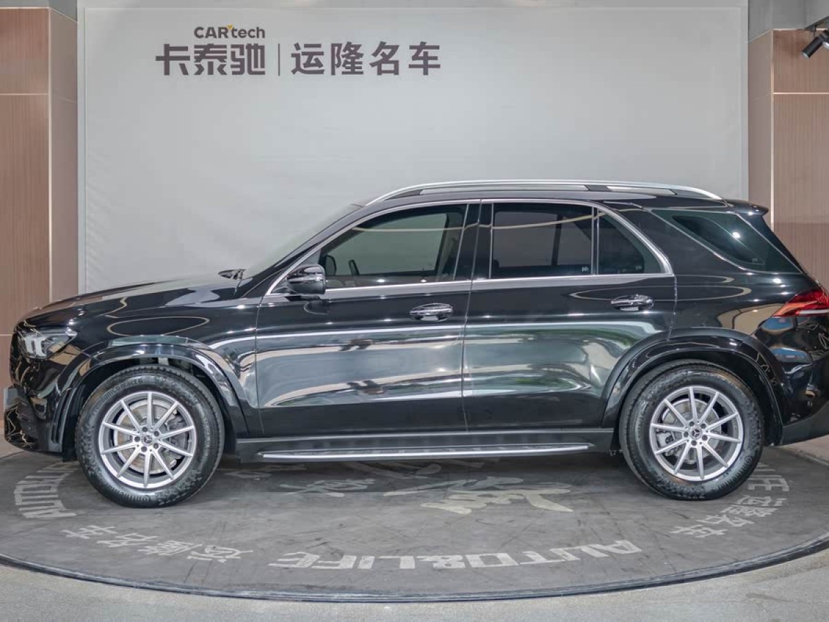 奔馳 奔馳GLE  2020款 改款 GLE 350 4MATIC 時(shí)尚型特別版圖片