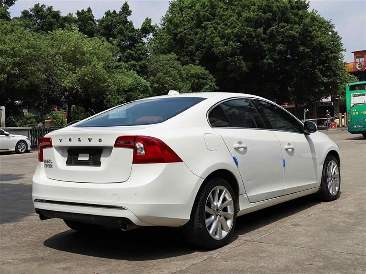 沃爾沃 S60  2015款 L 2.0T 智遠(yuǎn)版圖片