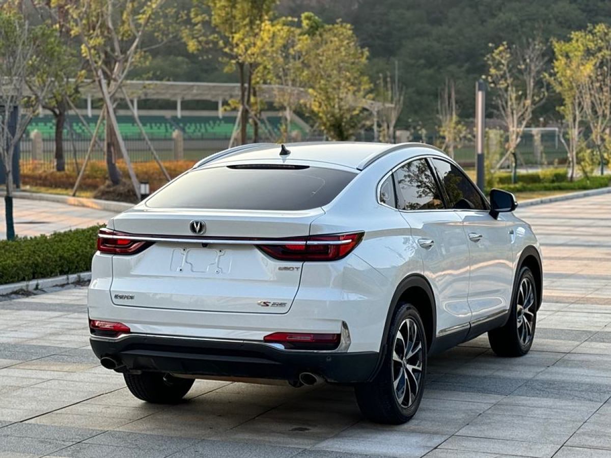 長(zhǎng)安 CS85 COUPE  2019款  1.5T 動(dòng)版 國(guó)VI圖片