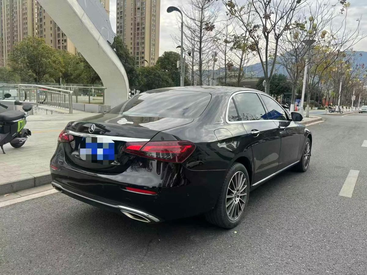 奔馳 奔馳E級(jí)  2022款 E 300 L 豪華型圖片