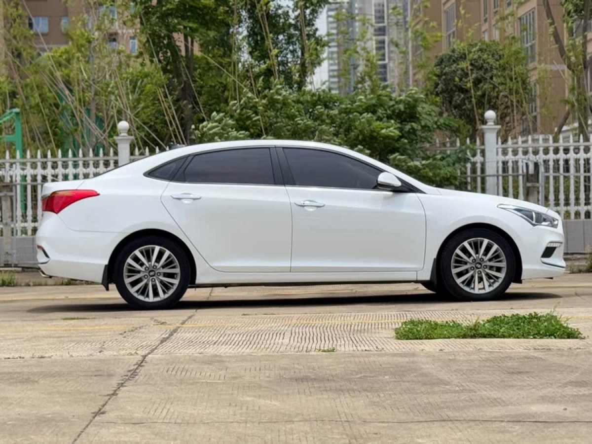 現(xiàn)代 名圖  2017款 1.8L 自動智能型GLS 國VI圖片