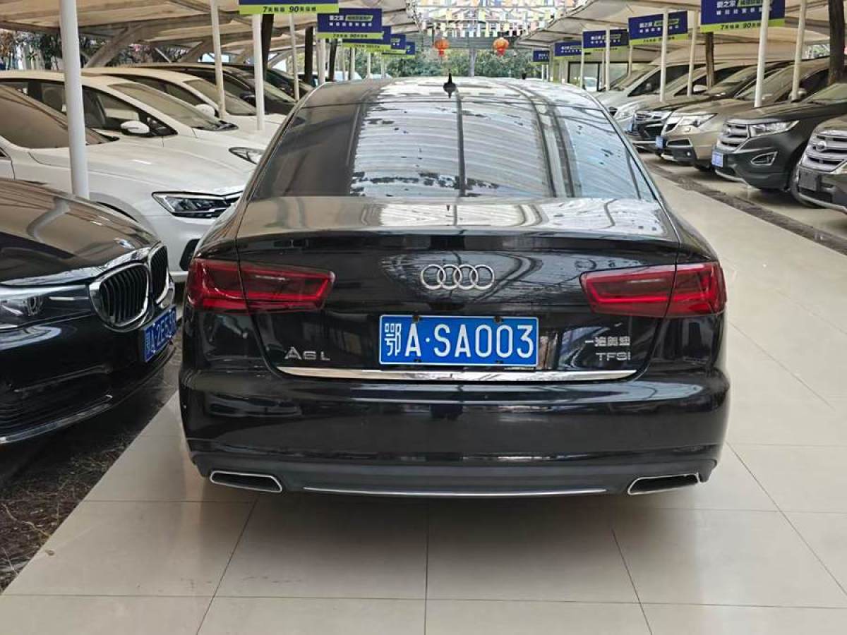 奧迪 奧迪A4L  2018款 30周年年型 30 TFSI 進取型圖片