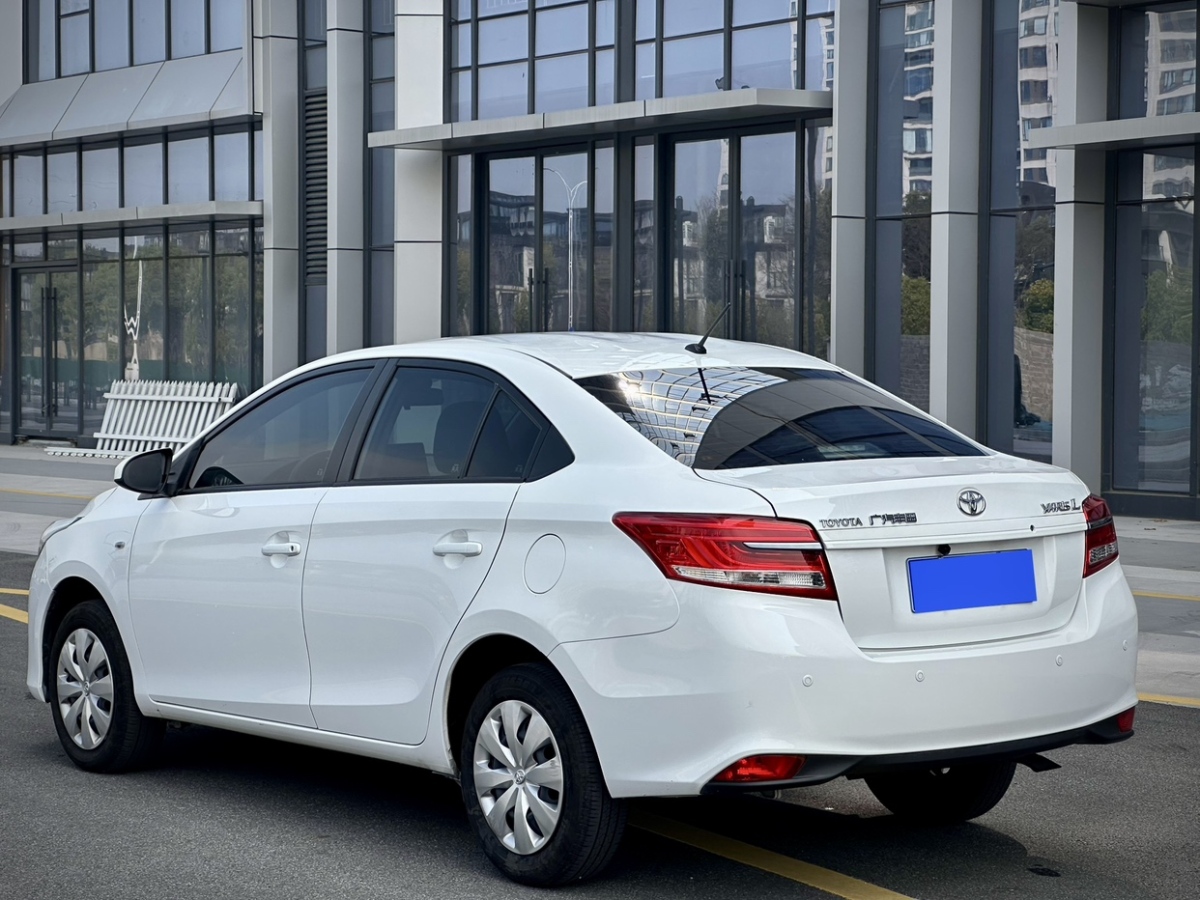 豐田 YARiS L 致享  2021款 1.5L CVT領(lǐng)先版圖片