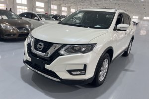 奇骏 日产 2.0L CVT智联舒适版 2WD