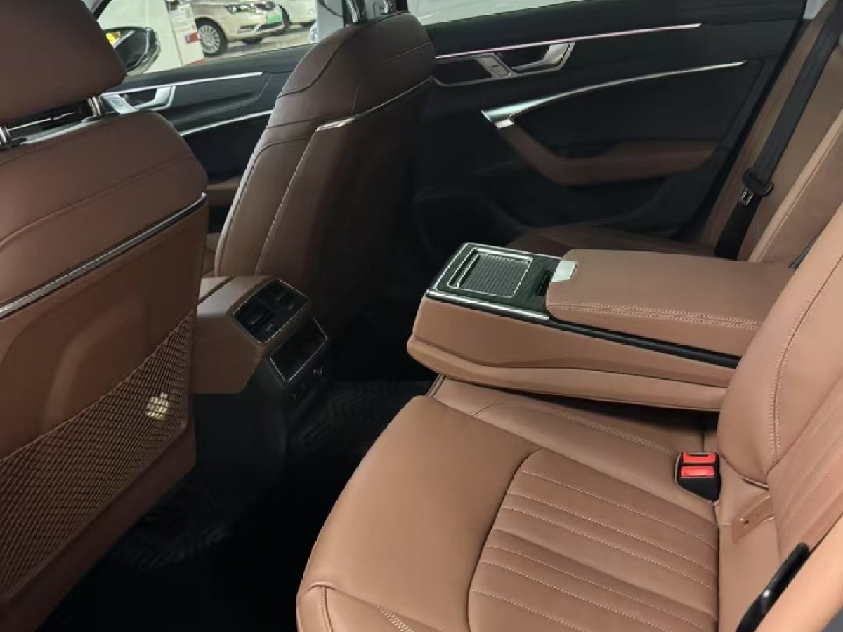 奧迪 奧迪A6L  2024款 45 TFSI quattro 臻選動感型圖片